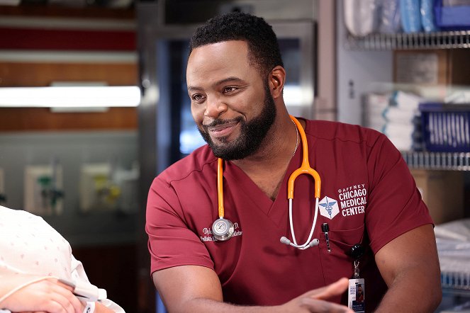Chicago Med - Season 7 - Be the Change You Want to See - Photos - Guy Lockard