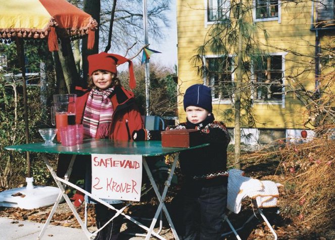 Min søsters børn i sneen - Filmfotos - Benedikte Maria Hedegaard Mouritsen, Fritz Bjerre Donatzsky-Hansen
