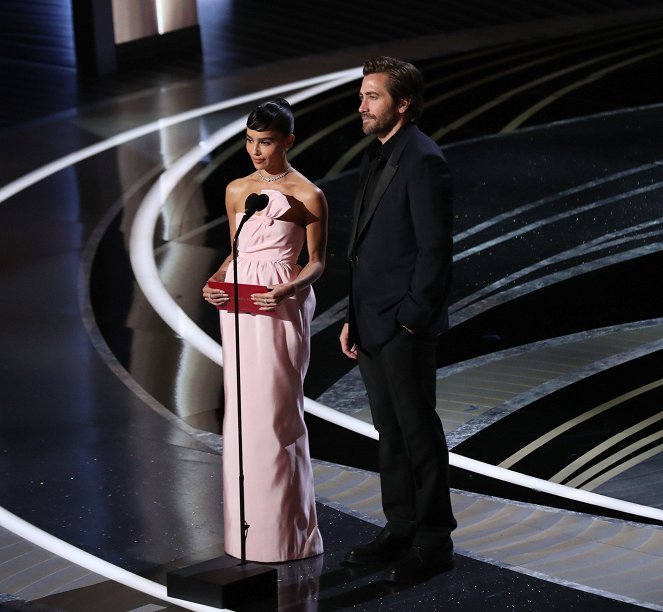 Oscar-gaala 2022 - Kuvat elokuvasta - Zoë Kravitz, Jake Gyllenhaal