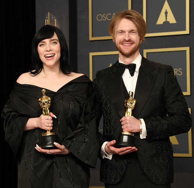 OSCARS - Die Nacht 2022 - Werbefoto - Billie Eilish, Finneas O'Connell