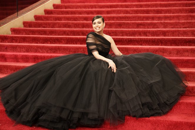 94th Annual Academy Awards - Z imprez - Red Carpet - Sofia Carson
