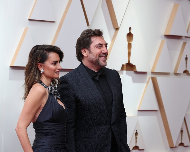 Oscar 2022 - Z akcií - Red Carpet - Penélope Cruz, Javier Bardem