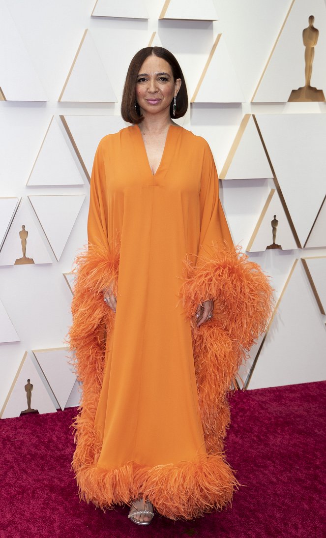 Oscar-gaala 2022 - Tapahtumista - Red Carpet - Maya Rudolph