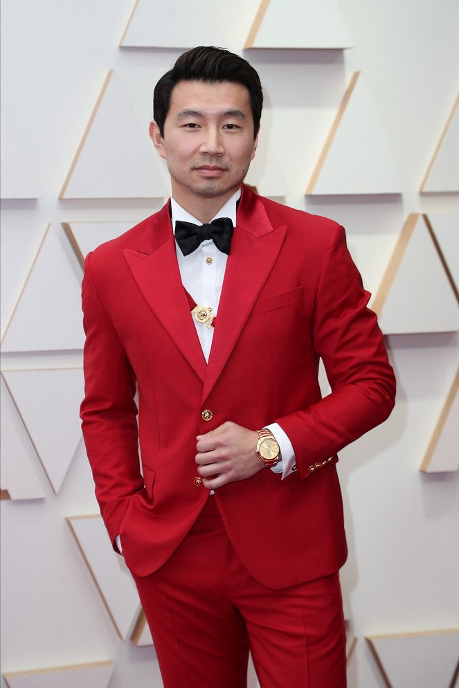 OSCARS - Die Nacht 2022 - Veranstaltungen - Red Carpet - Simu Liu