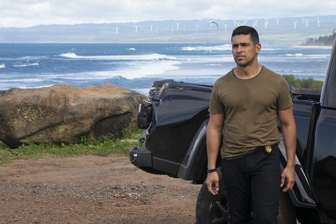 NCIS: Hawai'i - Season 1 - T'N'T - Film - Wilmer Valderrama