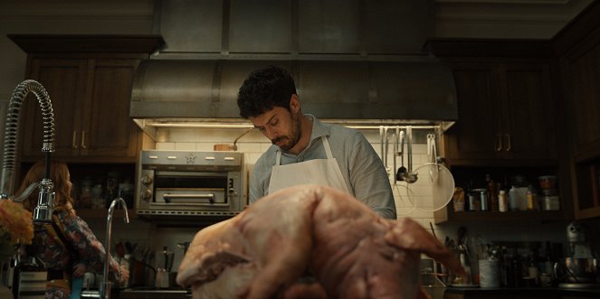 Servant - Pączek - Z filmu - Toby Kebbell