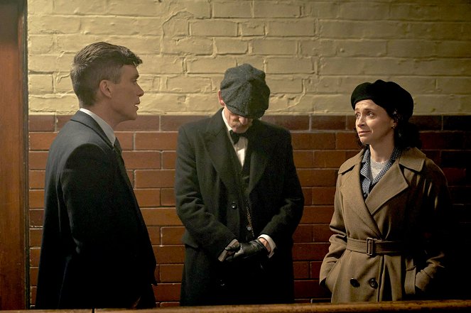 Peaky Blinders - gangsteriklaani - Black Shirt - Kuvat elokuvasta - Cillian Murphy, Paul Anderson, Charlene McKenna