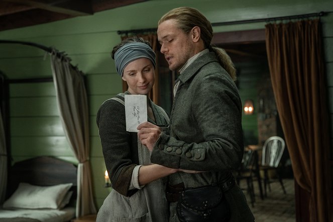 Outlander - Season 6 - Echoes - Photos - Caitríona Balfe, Sam Heughan