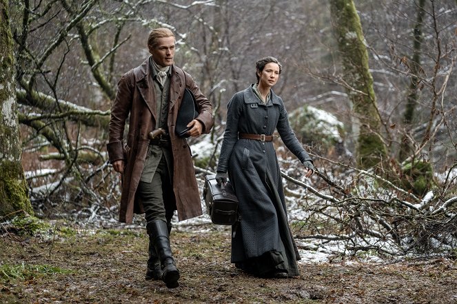Outlander - Die Highland-Saga - Echos - Filmfotos - Sam Heughan, Caitríona Balfe