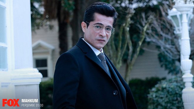 Mahkum - Episode 16 - Photos - İsmail Hacıoğlu