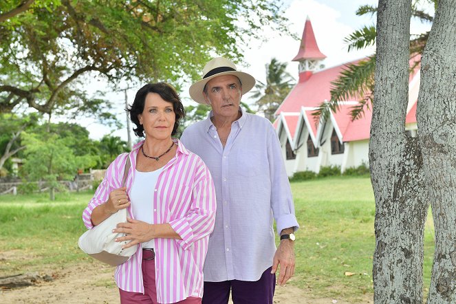 Das Traumschiff - Mauritius - Van film - Janina Hartwig, Andreas Hoppe