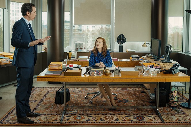 Sliby - Z filmu - Reda Kateb, Isabelle Huppert