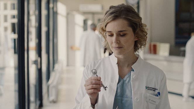 Doktor Ballouz - Season 2 - Zweite Chance - Film - Nadja Bobyleva