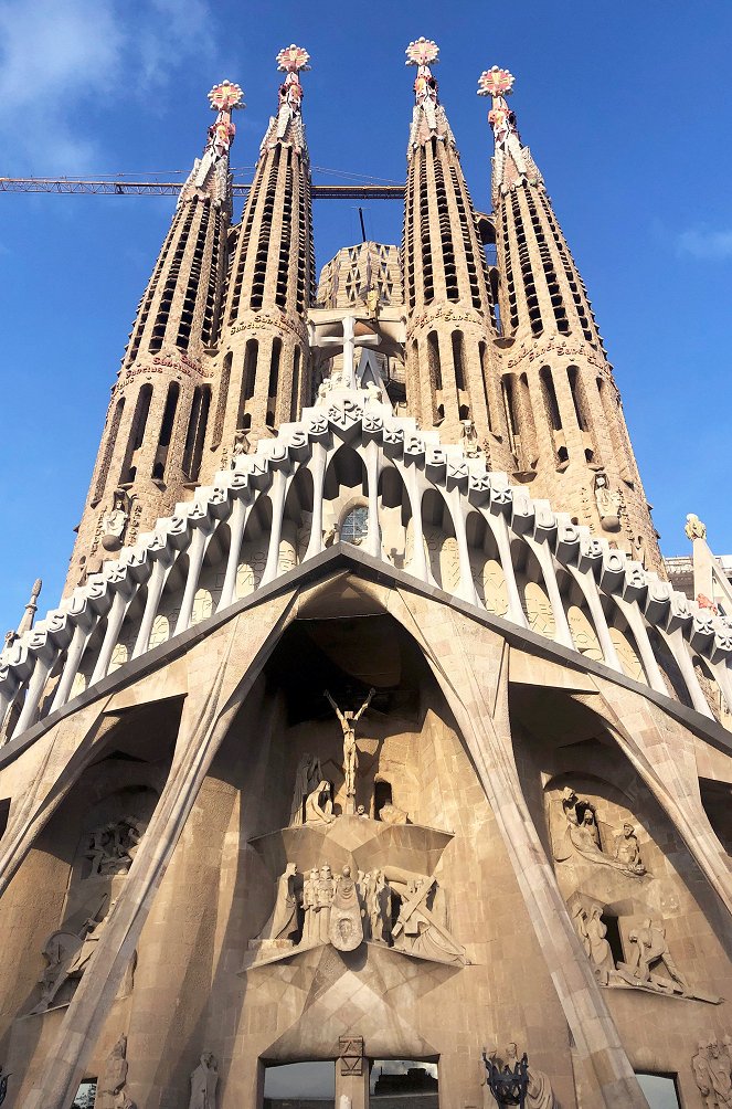 Sagrada Família, Gaudi's Challenge - Photos