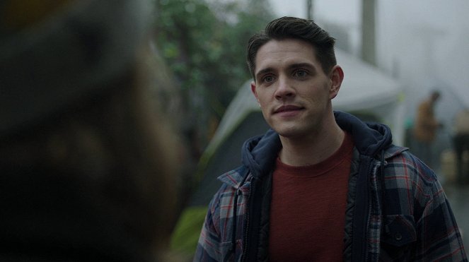 Riverdale - Chapter One Hundred and Three: The Town - Photos - Casey Cott