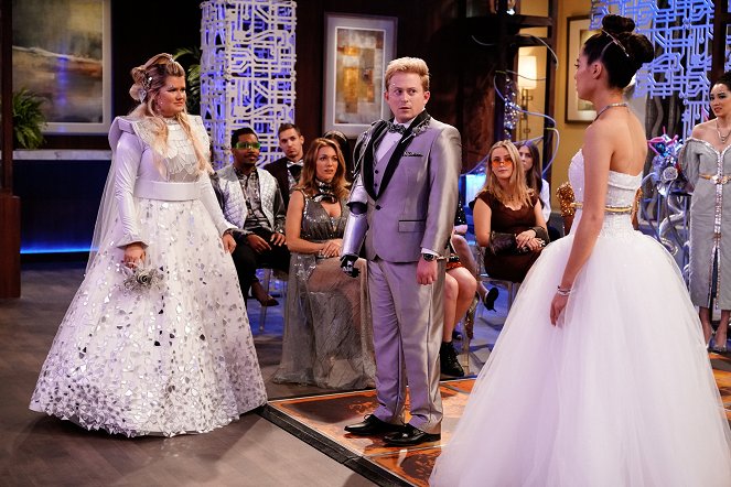 iCarly Revival - Season 1 - iRobot Wedding - Filmfotos - Bailey Stender, Reed Alexander, Miranda Cosgrove, Jessika Van