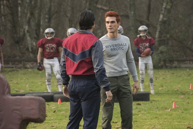 Riverdale - Chapter Eighty-Two: Back to School - Photos - K.J. Apa