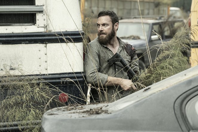 The Walking Dead - Acts of God - Photos - Ross Marquand