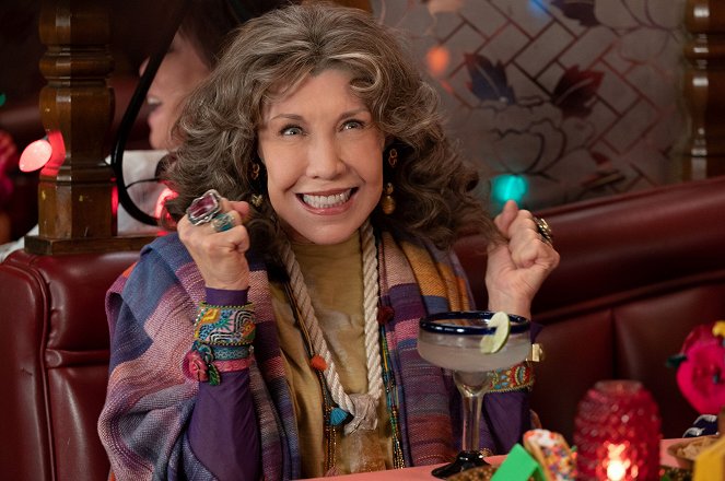 Grace and Frankie - The Prediction - Van film