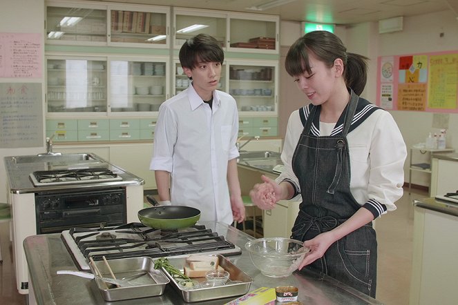 Donburi iinčó - Iinčó hadžimete no cooking de dón! Beginners corned beef hamburger don - Z filmu - Eito Konishi, Rikka Ihara