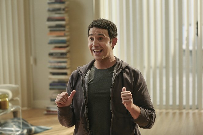 Crazy Ex-Girlfriend - Why Is Josh in a Bad Mood? - Photos