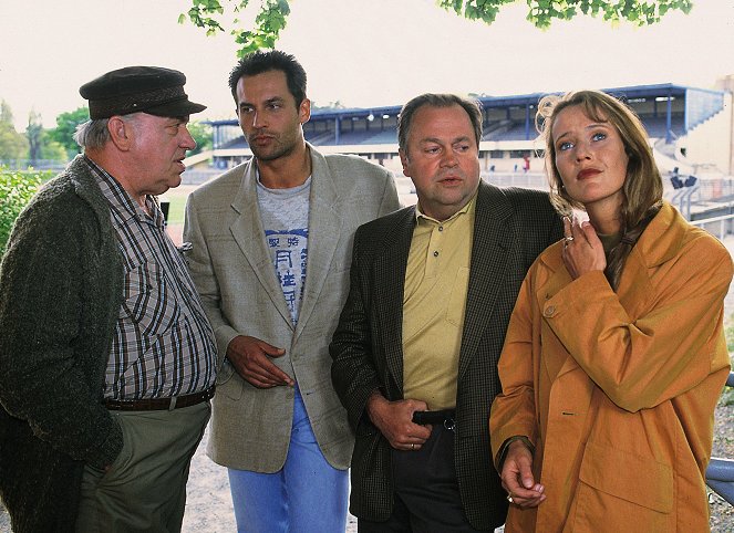 Ve jménu zákona - Endspiel - Z filmu - Arnim Mühlstädt, Matthias Bullach, Wolfgang Bathke, Britta Schmeling