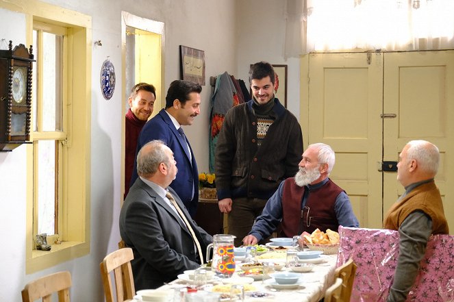 An Anatolian Tale - Season 2 - Geçmişin Duvarları - Photos