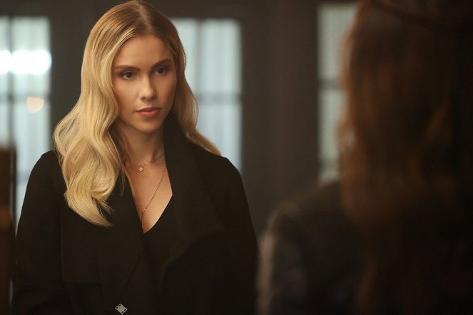 Legacies - Season 4 - Everything That Can Be Lost May Also Be Found - Photos - Claire Holt