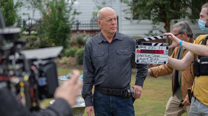 American Siege - Making of - Bruce Willis
