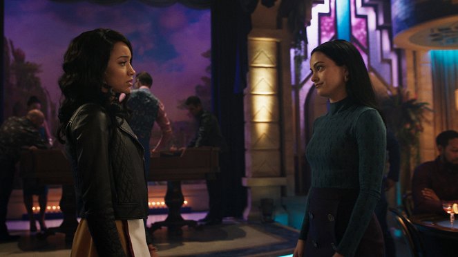 Riverdale - Chapter One Hundred and Six: Angels in America - Filmfotók - Erinn Westbrook, Camila Mendes