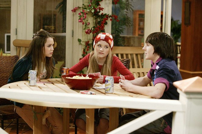 Hannah Montana - I Can't Make You Love Hannah If You Don't - Filmfotos - Miley Cyrus, Emily Osment, Mitchel Musso