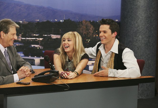 Hannah Montana - Season 3 - Cheat It - Photos - Michael Kagan, Miley Cyrus, Mark Hapka
