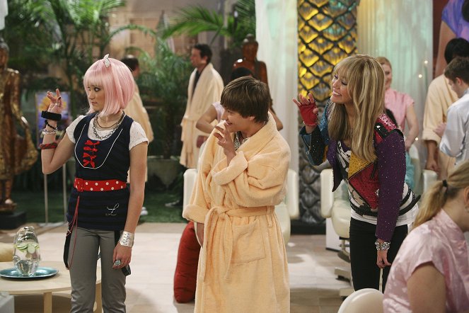 Hannah Montana - Season 3 - For (Give) a Little Bit - Filmfotók - Emily Osment, Jason Earles, Miley Cyrus