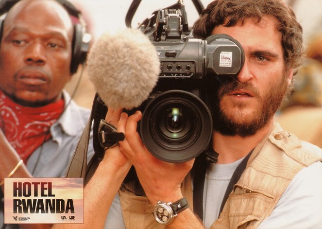 Hotel Rwanda - Lobby Cards - Joaquin Phoenix