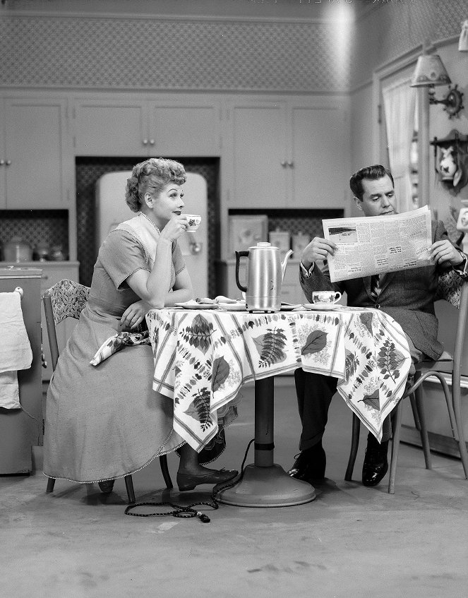 I Love Lucy - Season 4 - Lucy Cries Wolf - Photos - Lucille Ball, Desi Arnaz