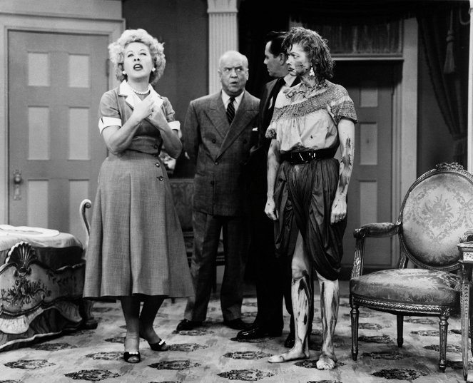I Love Lucy - Season 5 - Lucy's Italian Movie - Photos - Vivian Vance, William Frawley, Lucille Ball