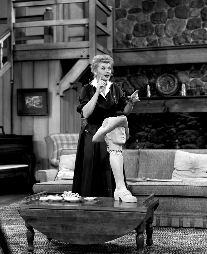 I Love Lucy - Season 6 - The Ricardos Dedicate a Statue - Filmfotók - Lucille Ball