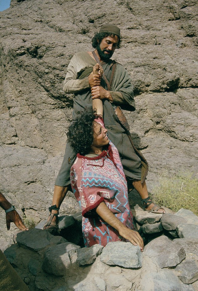 A Biblia: József - Filmfotók - Paul Mercurio