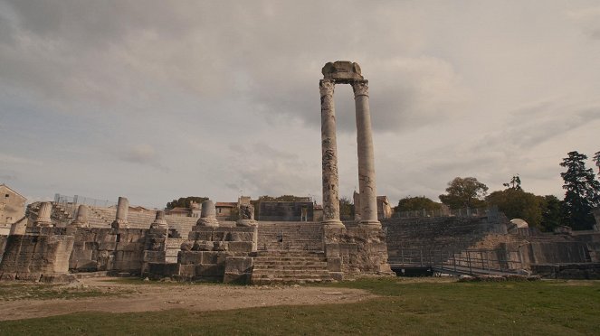 Les Mégastructures romaines en Gaule - Kuvat elokuvasta