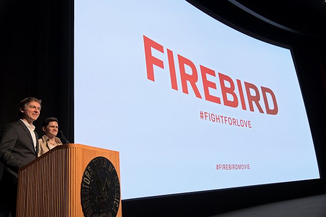Ohnivák - Z akcií - "Firebird" Los Angeles premiere at DGA Theater Complex on April 26, 2022 in Los Angeles, California
