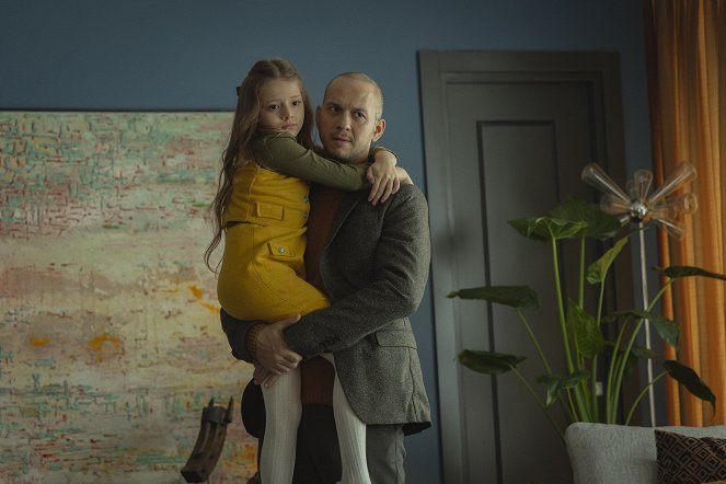 Dvojí život jedné rodiny - Epizoda 5 - Z filmu - Öner Erkan