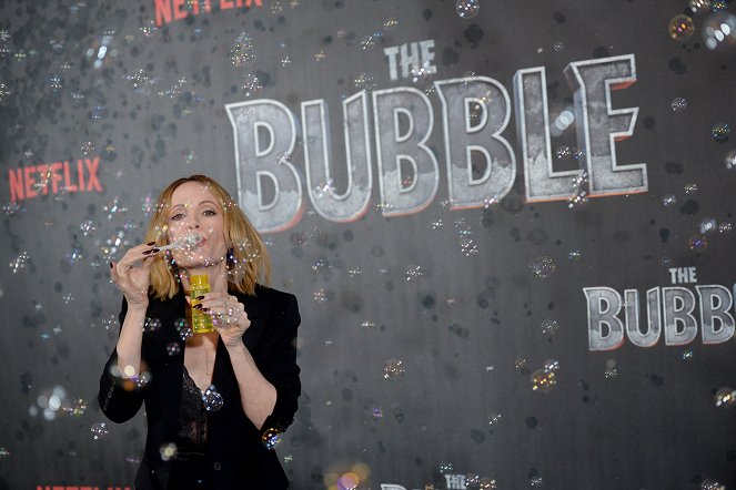 The Bubble - Veranstaltungen - "The Bubble" Photo Call at Four Seasons Hotel Los Angeles at Beverly Hills on March 05, 2022 in Los Angeles, California - Leslie Mann