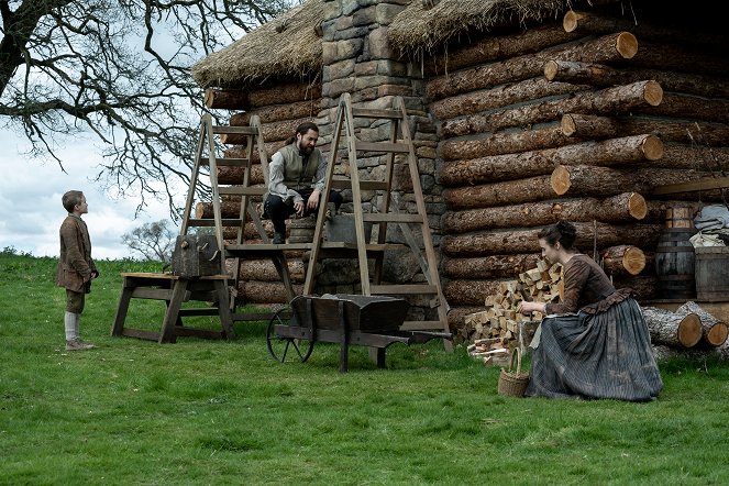 Outlander - Give Me Liberty - Do filme - Richard Rankin, Caitríona Balfe