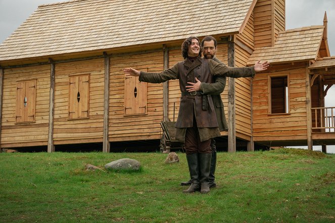 Outlander - Season 6 - Dajcie mi wolność - Z filmu - Alexander Vlahos, Richard Rankin
