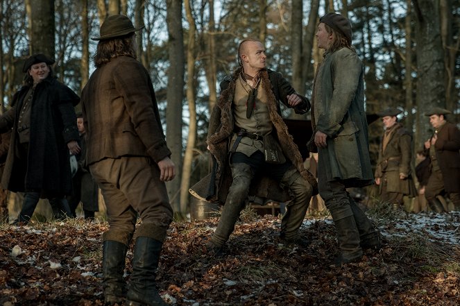 Outlander - Die Highland-Saga - Die Welt steht auf dem Kopf - Filmfotos - John Bell