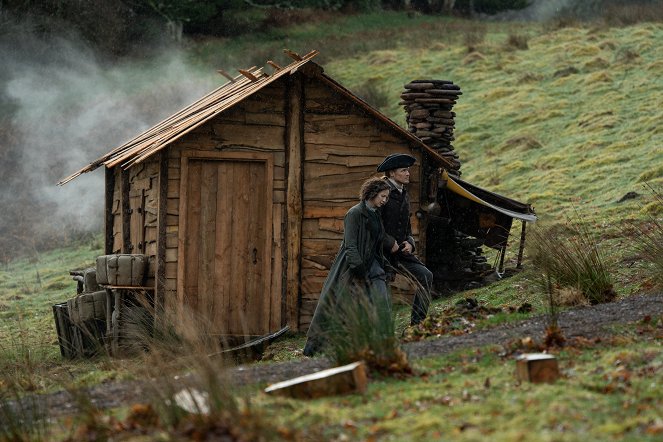 Outlander - Az idegen - Sticks and Stones - Filmfotók - Caitríona Balfe, Sam Heughan