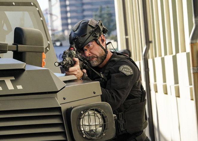 S.W.A.T. - Donor - Do filme - Jay Harrington