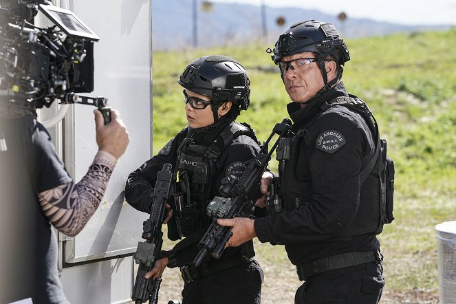 SWAT - Különleges egység - The Fugitive - Forgatási fotók - Lina Esco, Kenny Johnson