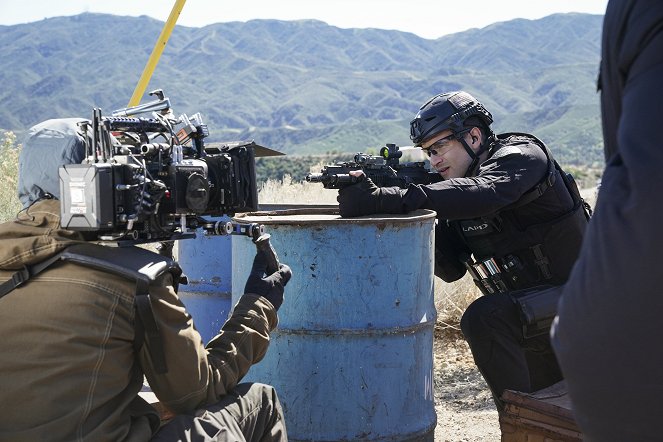 S.W.A.T. - Cry Foul - De filmagens - Alex Russell