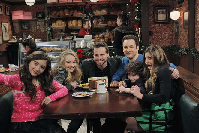 Girl Meets World - Girl Meets Home for the Holidays - Promo